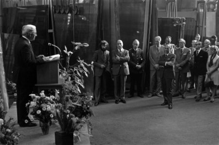 Wethouder Bootsma opent fabriek RiederTetterode, Bestanddeelnr 925-8864