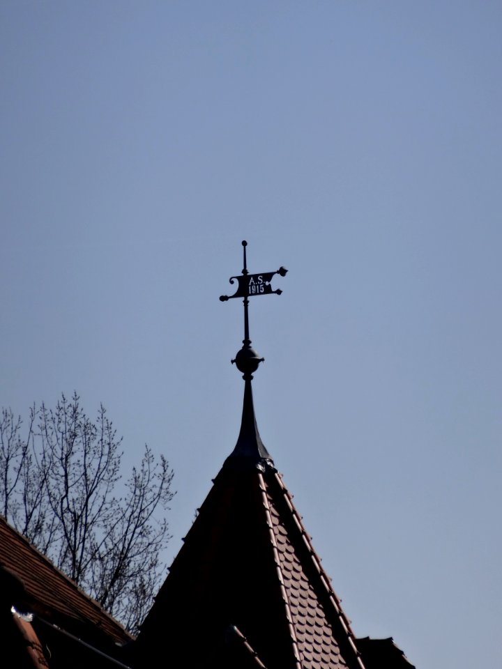 Wetterfahne auf der Kirche von Großhettstedt