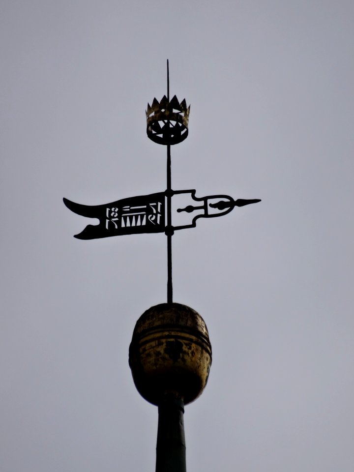 Wetterfahne auf der Kirche von Großliebringen
