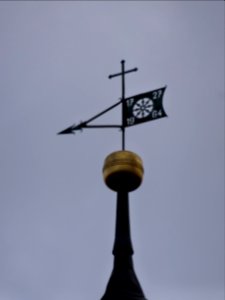 Wetterfahne auf der Kirche von Obernissa