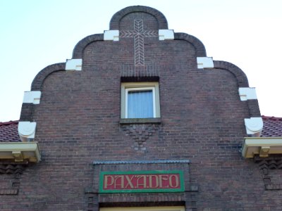 Weurt (Beuningen Gld) Pastorie Kerkstraat 52 geveltop