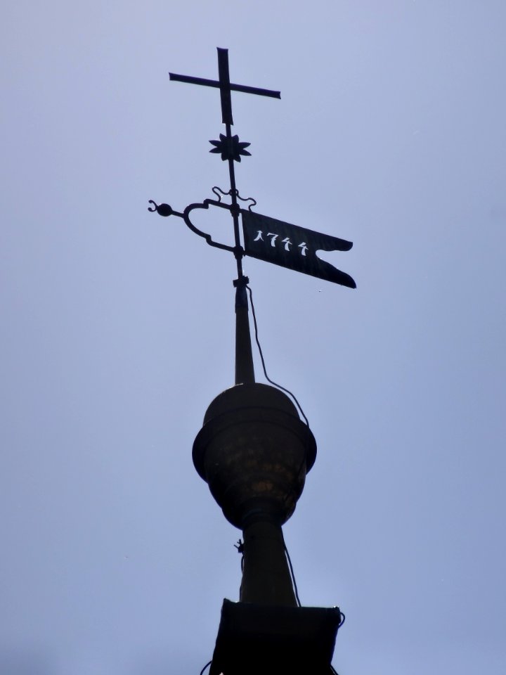 Wetterfahne auf der Kirche von Niederroßla