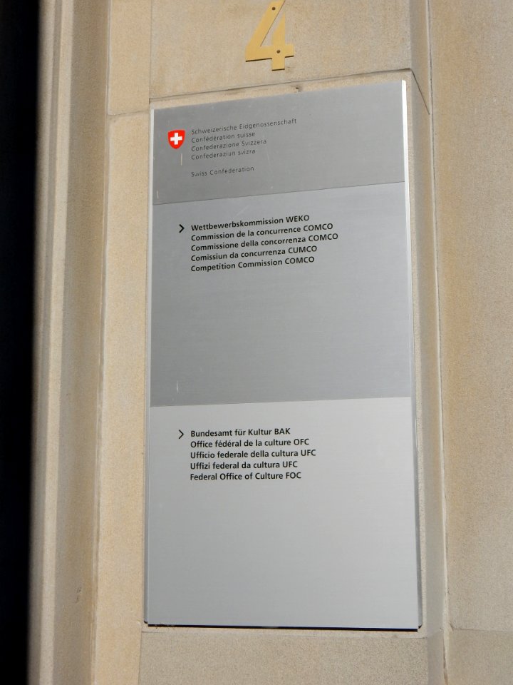 Wettbewerbskommission Eingangsschild