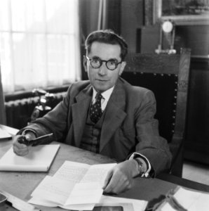 Wethouder Bernard Franken (Arbeidszaken), Bestanddeelnr 900-8633