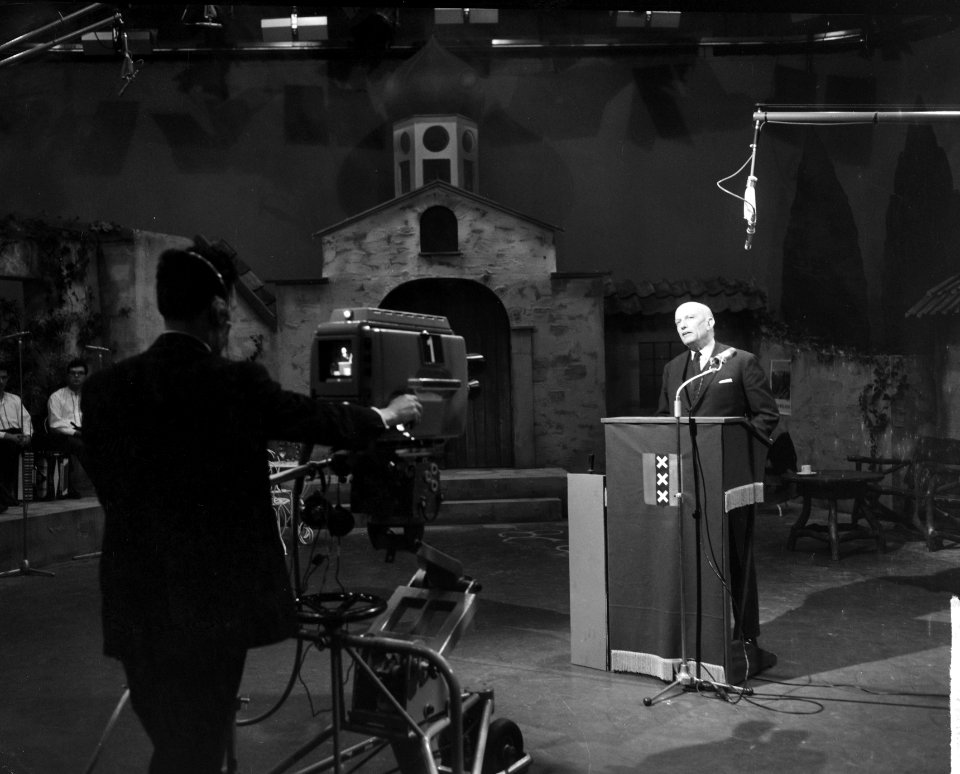 Wethouder dr. P. J. Koets , televisiestudio te Amsterdam geopend, dr. P.J. Koets, Bestanddeelnr 917-5928