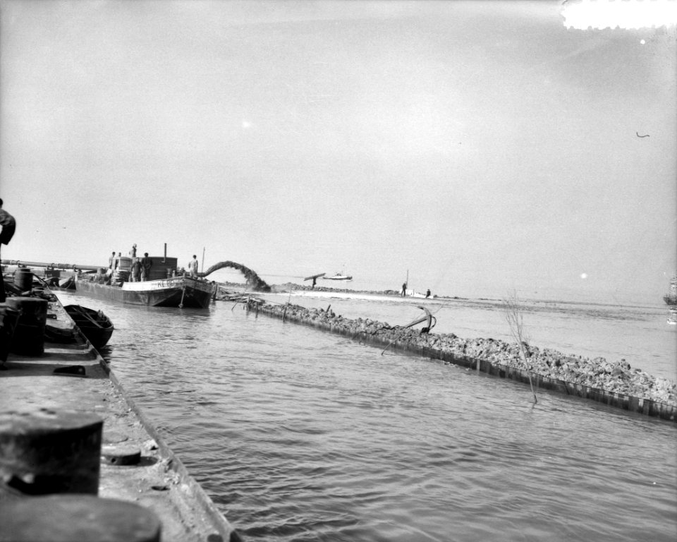 Werkzaamheden Deltaplan bij Hellevoetsluis, Bestanddeelnr 908-4348