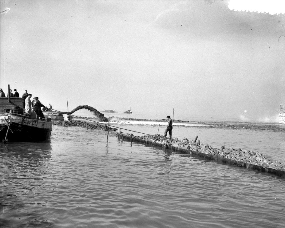 Werkzaamheden Deltaplan bij Hellevoetsluis, Bestanddeelnr 908-4350