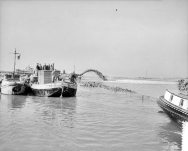 Werkzaamheden Deltaplan bij Hellevoetsluis, Bestanddeelnr 908-4344