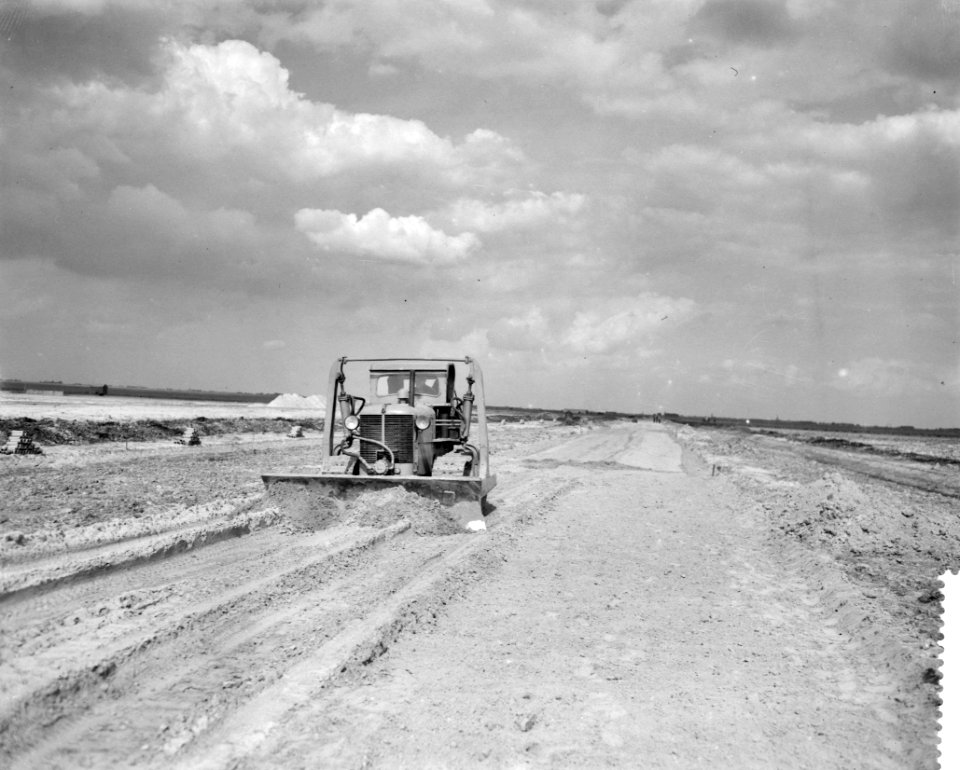 Werkzaamheden in de polder Oostelijk Flevoland, Bestanddeelnr 909-6761