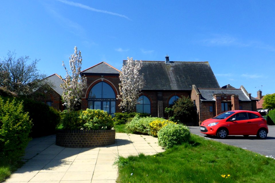 Westborough URC Church, Southway, Westborough, Guildford (April 2014, from East) (2) photo