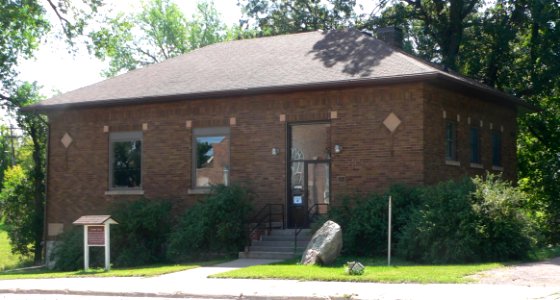Wessington Springs library from NW 2