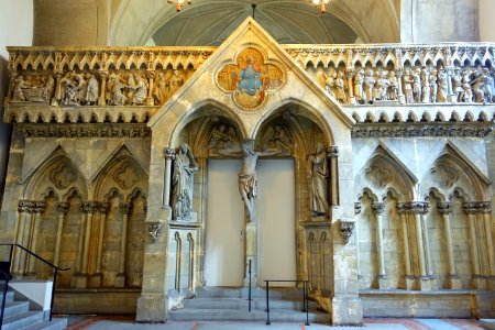 West choir screen, Naumburg Cathedral, Germany, c. 1250, plaster replica c. 1901-1903, view 1 - Adolphus Busch Hall - Harvard University - DSC05723