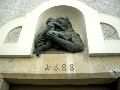 Westenstr 37 Eichstätt -Tür mit Hausmadonna