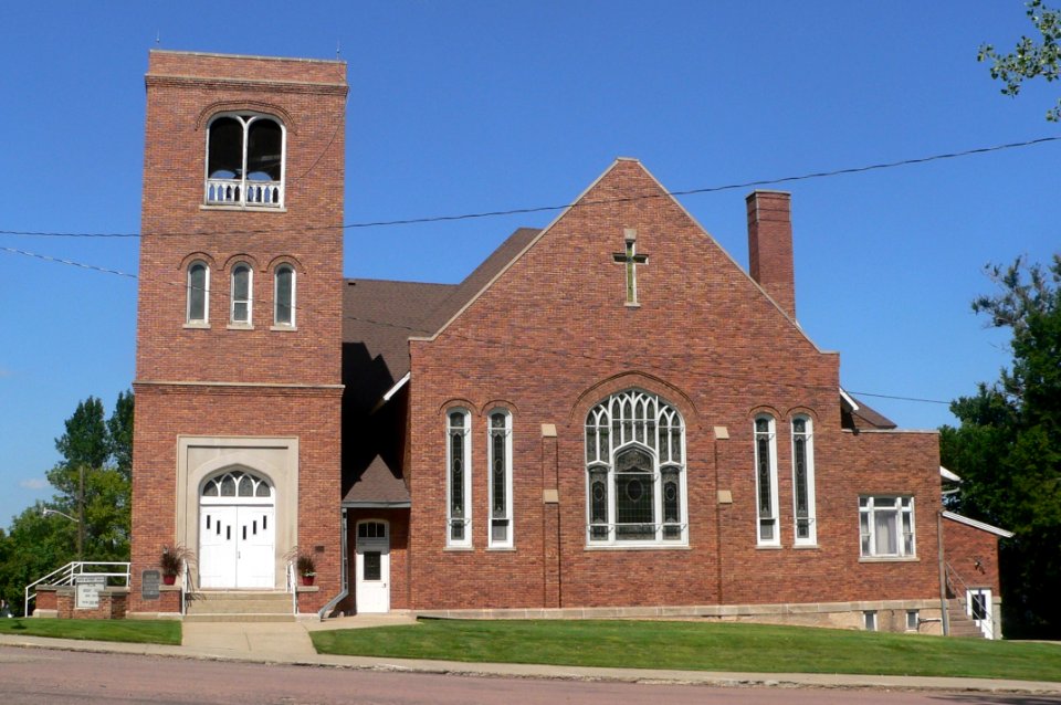 Wessington Springs Methodist church from S 1