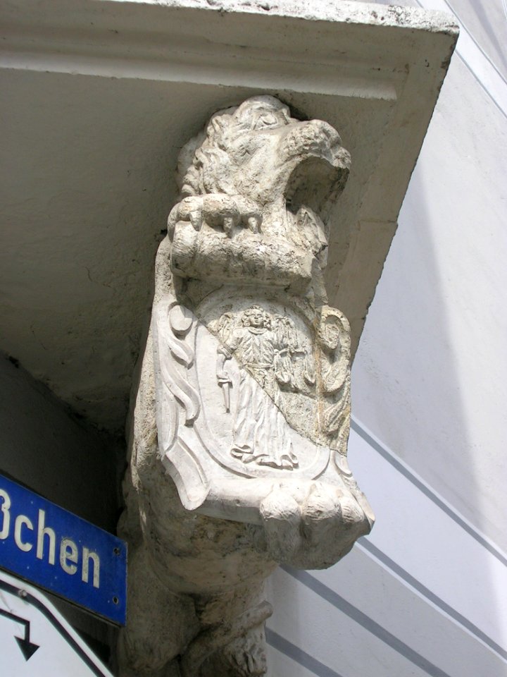 Westenstr 2 Eichstätt -Erker-Löwe O (2)