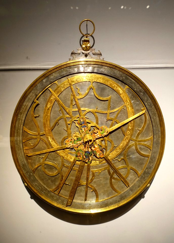 Western astrolab, by Tobias Volckmer, Salzburg, c. 1591, brass, silvered, gilded, and cold painted - Metropolitan Museum of Art - New York City - DSC06981
