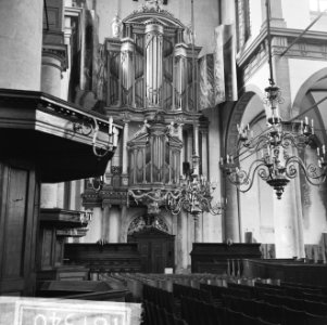 Westerkerk, interieur met gezicht op het grote orgel en gestoelten, Bestanddeelnr 918-1340