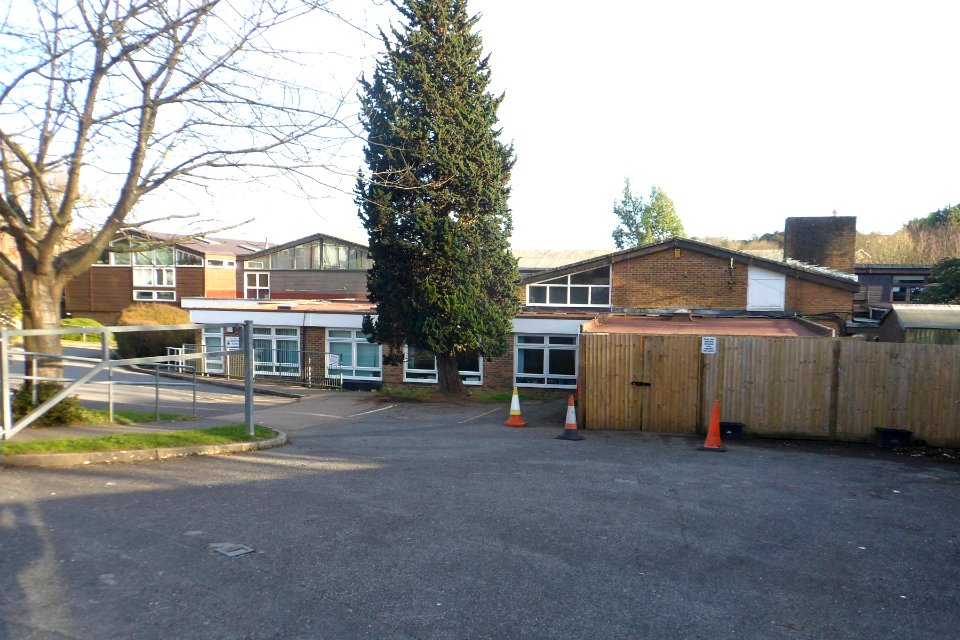 Westdene Primary School, Bankside, Westdene, Brighton (February 2014)