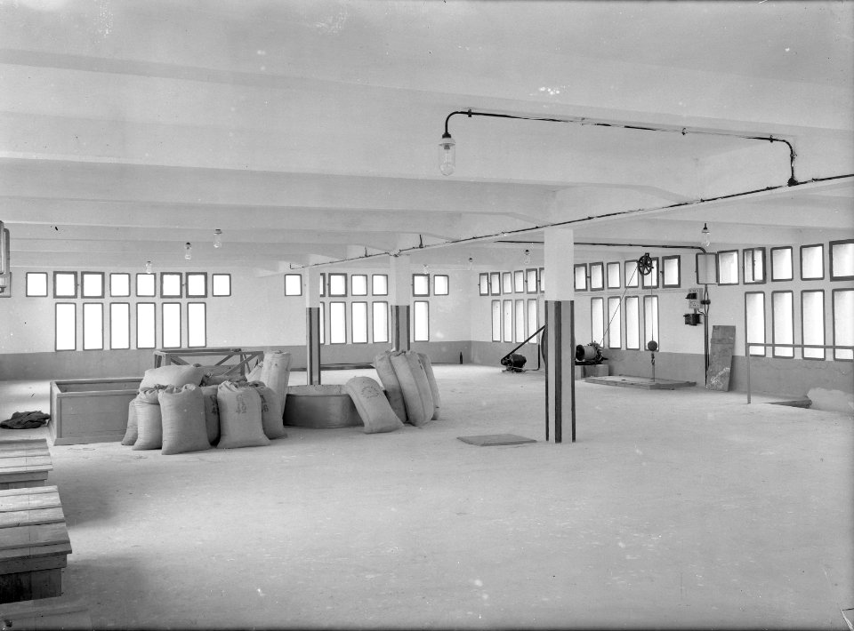 Zaadpakhuis aan de Nieuwe Kade te Arnhem Interieur, Bestanddeelnr 162-0786
