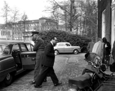 Zaak Van der Putten voor Ambtenarengerecht Arnhem, Bestanddeelnr 913-6829