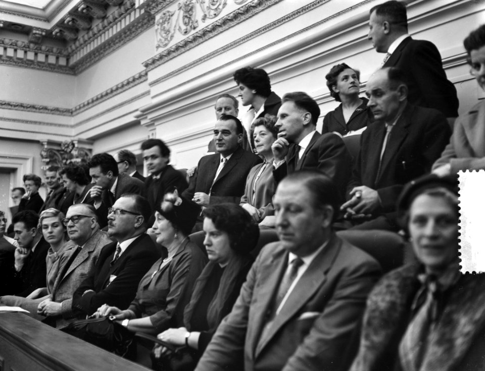 Zaak Meulenbelt in Tweede Kamer Het echtpaar Meulenbelt op de publieke tribune,, Bestanddeelnr 910-8580