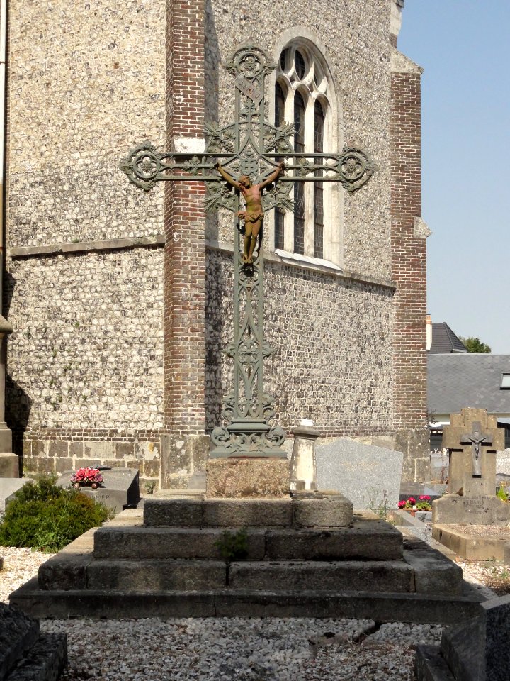 Ypreville-Biville (Seine-Mar.) croix de cimetière