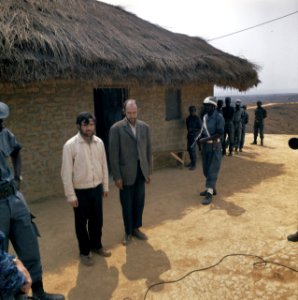 Zaire (voorheen Belgisch Congo ) Portugese gevangenen in het kamp, Bestanddeelnr 254-9416