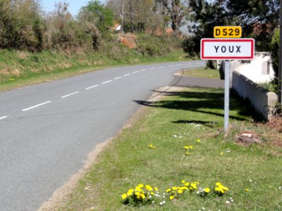 Youx (Puy-de-Dôme) panneau entrée du bourg