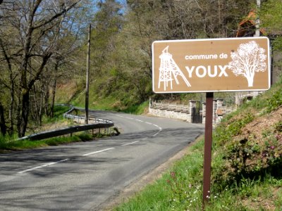 Youx (Puy-de-Dôme) panneau entrée de la commune
