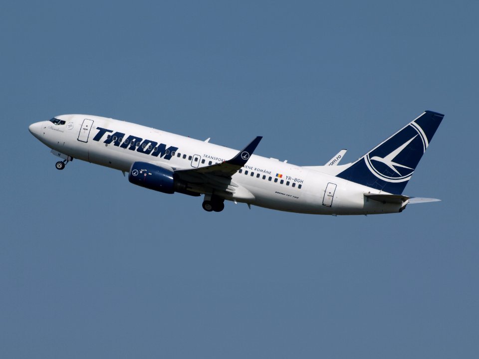 YR-BGH TAROM Boeing 737-78J(WL) - cn 28438, take-off 21july2013