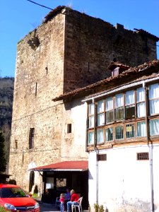Zalla (La Herrera), conjunto de La Mella, Torre Terreros 1