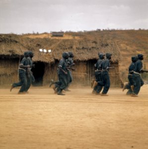 Zaire (voorheen Belgisch Congo ) kamp van Angolese Bevrijdingsbeweging F.N.L.A., Bestanddeelnr 254-9413