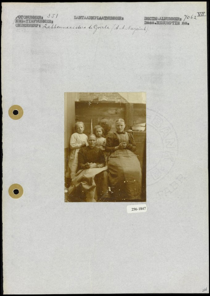Zakkennaaisters te Goirle, Bestanddeelnr 256-1847
