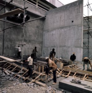 Zaire (voorheen Belgisch Congo ) werkzaamheden aan de stuwdam, Bestanddeelnr 254-9390