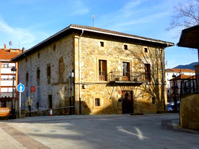 Zalla (Mimetiz) - Plaza Euskadi 2