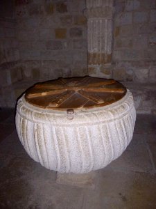 Zamora - Iglesia de San Cipriano, interior 08