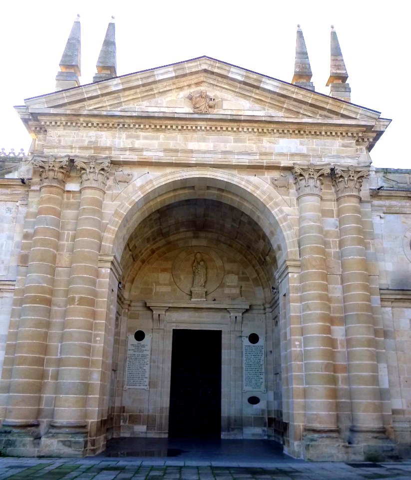 Zamora - Catedral, portada principal neoclásica 2