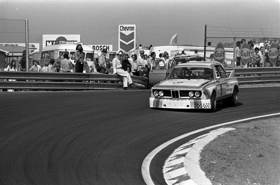 Zandvoort Trophy toerwagens, groep II, T Hezemans in aktie, Bestanddeelnr 926-6026