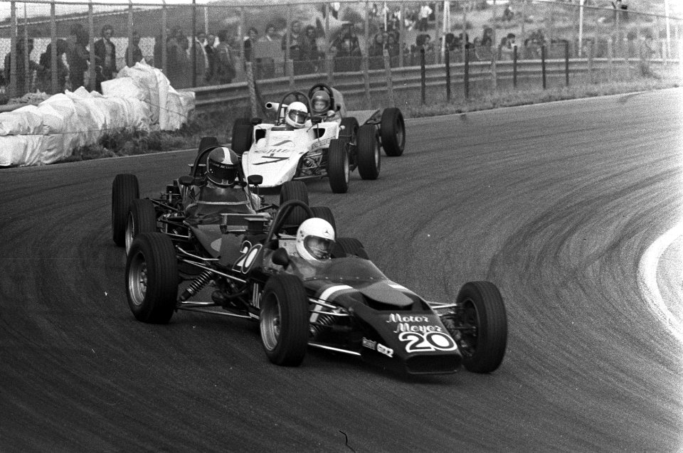 Zandvoort Trophy of the Dunes formule Fords, op kop winnaar Arie Luyendijk, Bestanddeelnr 928-1413