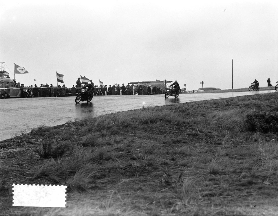 Zandvoort auto en motorraces , strijd 125cc motoren, Bestanddeelnr 906-6226