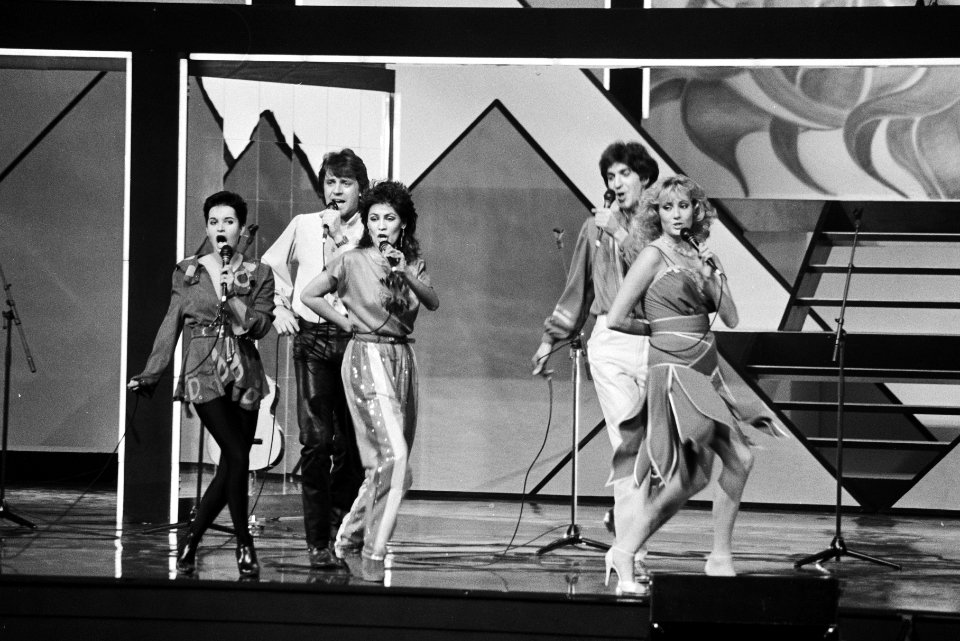 Zangroep Music Hall tijdens de finale, Bestanddeelnr 932-5146