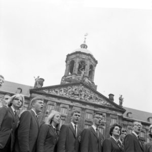 Zanggroep All Ohio Choir uit VS bracht zanguitvoering de Dam, Bestanddeelnr 917-9908