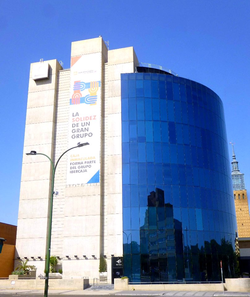 Zaragoza - Edificio Hiberus-CAI (actual Ibercaja, Paseo de Isabel la Católica) 1