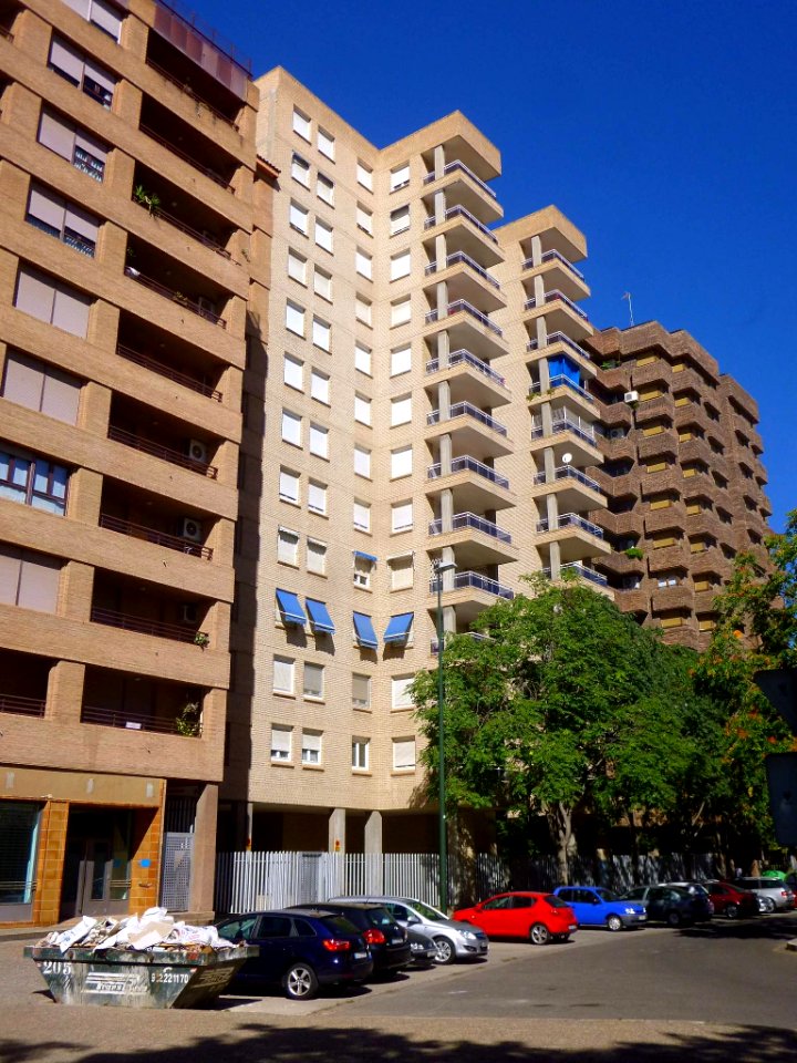 Zaragoza - bloques de apartamentos 04