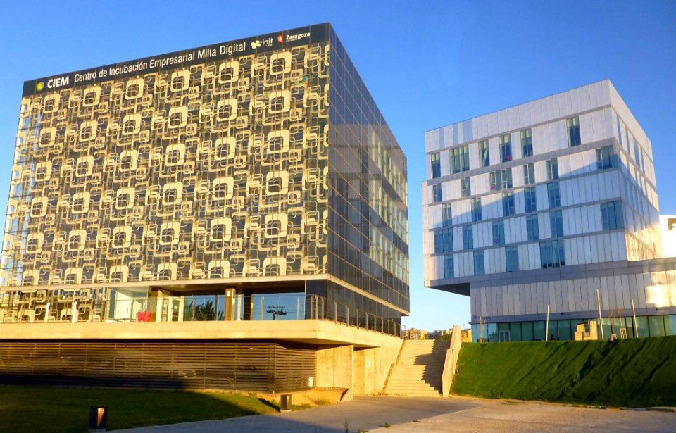 Zaragoza - Etopia Centro de Arte y Tecnología y CIEM 2
