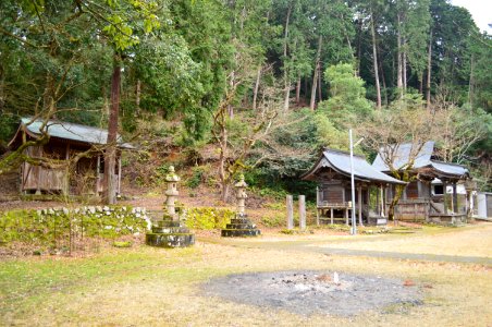 Yabu-jinja, keidaisha-1