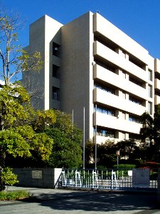 Yokohama-City-Univ-Fukuura-2011120401