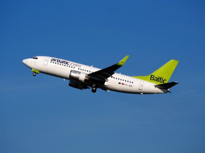 YL-BBI Air Baltic Boeing 737-33A(WL) - cn 27454 takoff from Schiphol (AMS - EHAM), The Netherlands, 17may2014, pic-2