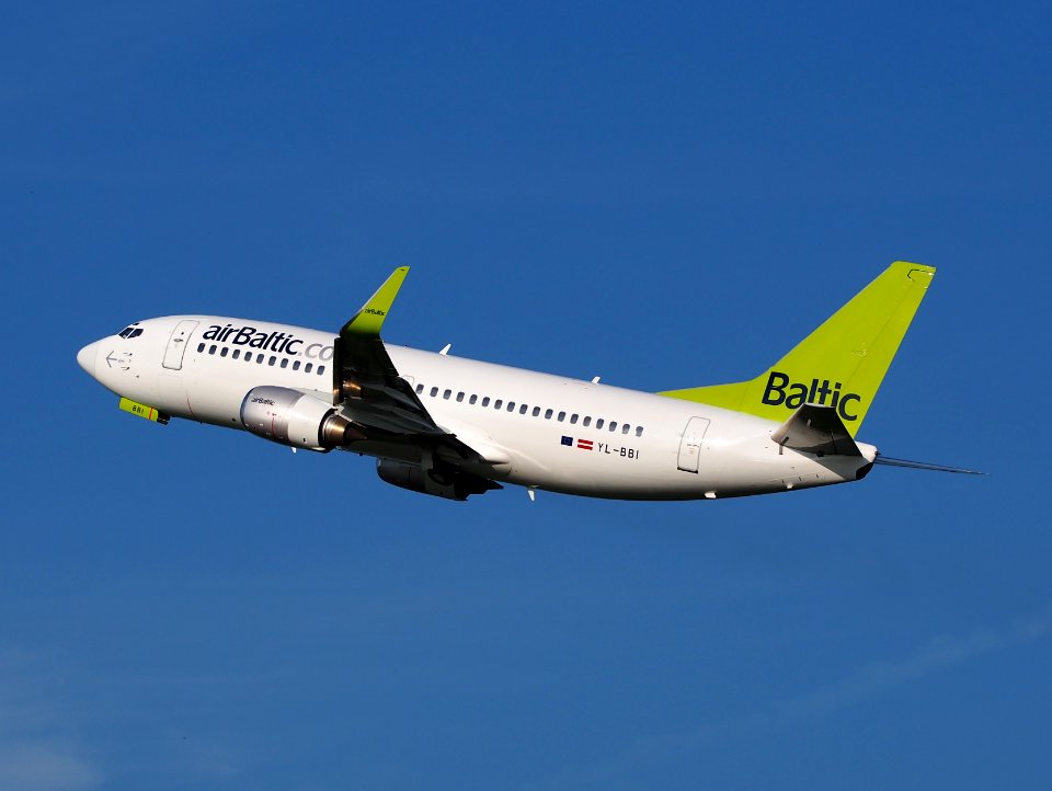 YL-BBI Air Baltic Boeing 737-33A(WL) - cn 27454 takoff from Schiphol (AMS - EHAM), The Netherlands, 17may2014, pic-3