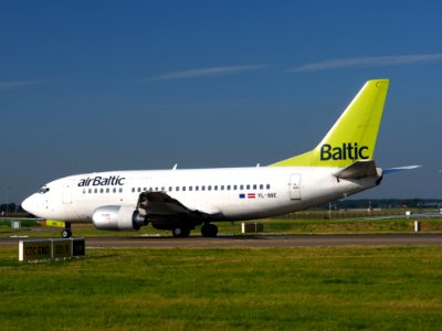 YL-BBE Air Baltic Boeing 737-53S - cn 29073 taxiing 15july2013 pic-005